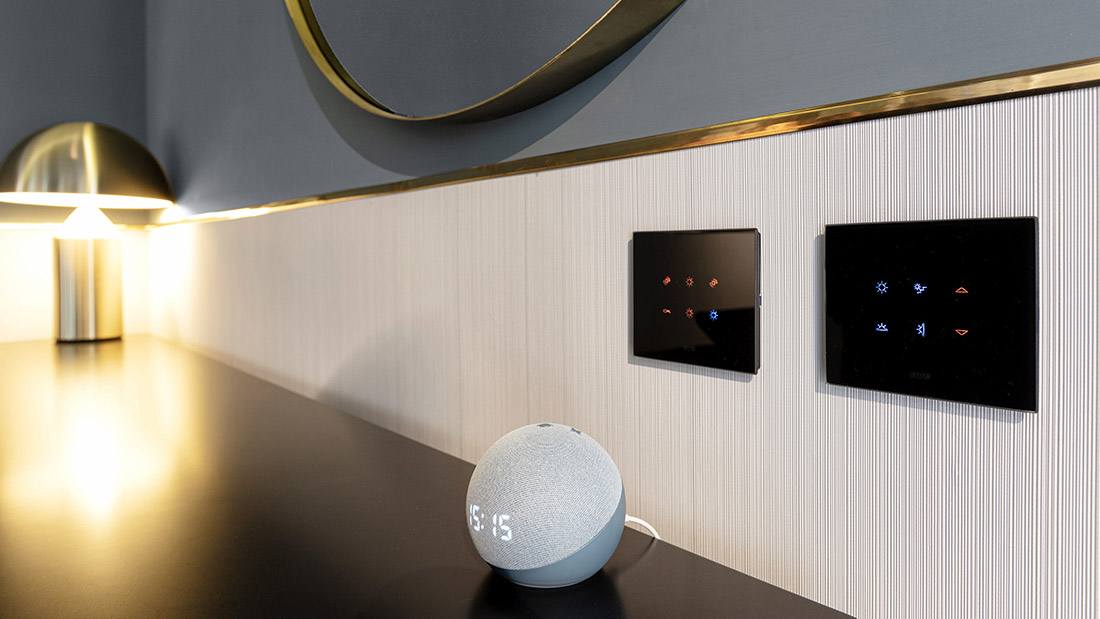 An example of AVE smart home, between home automation and IoT